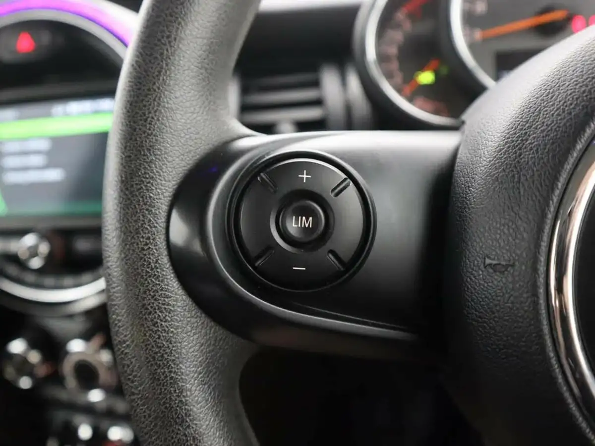 2019-mini-cooper-15-cooper-classic-hatchback-3d-auto-big-21