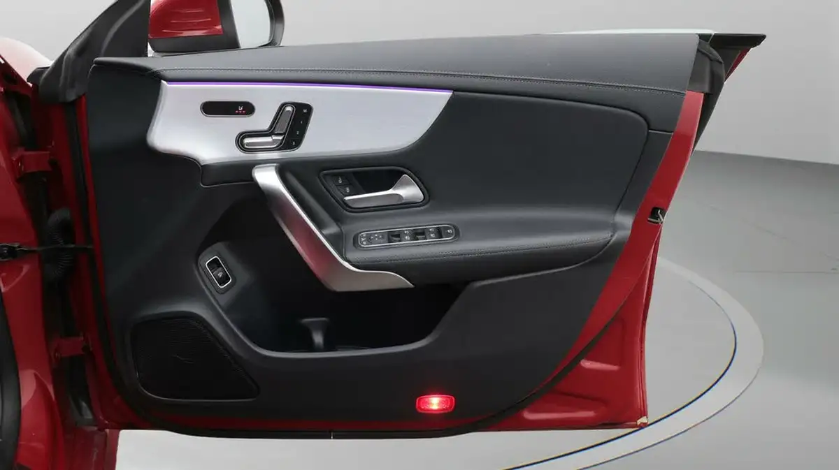 2021-mercedes-benz-cla-13-cla-180-amg-line-premium-plus-coupe-4d-big-15