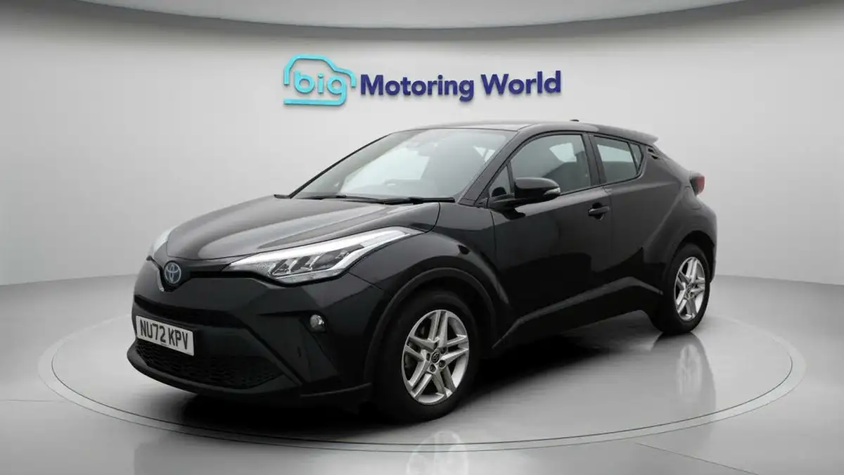 2022-toyota-c-hr-18-vvt-i-icon-big-3