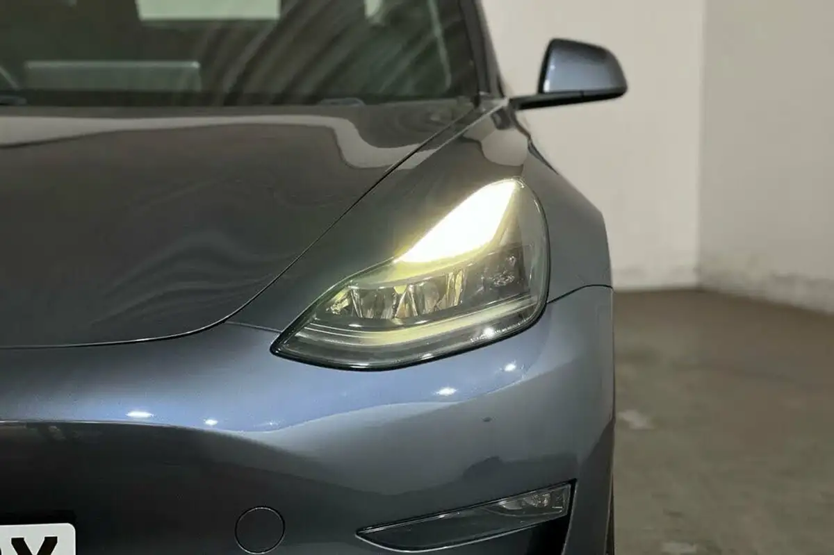 2020-tesla-model-3-e-long-range-big-12