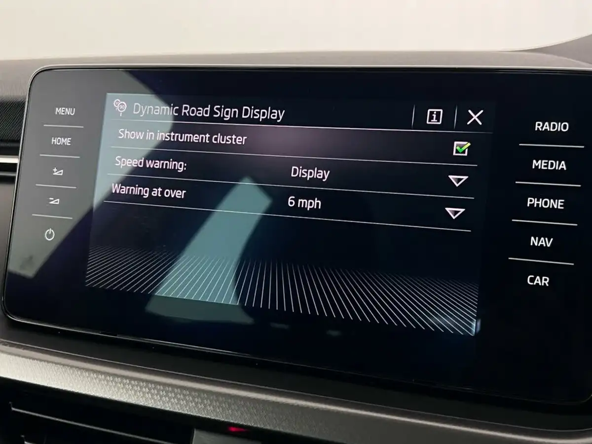 2023-skoda-scala-15-tsi-se-l-dsg-big-27