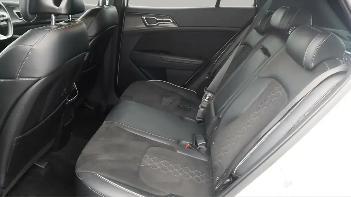 2022-kia-sportage-16-t-gdi-gt-line-226bhp-hev-1598cc-auto-big-15