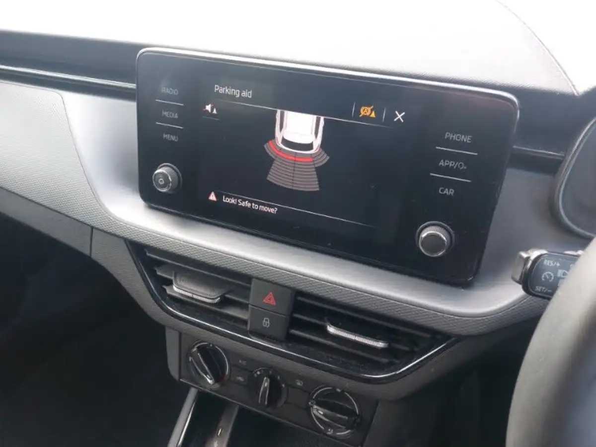 2022-skoda-kamiq-10-tsi-se-111ps-dsg-big-13