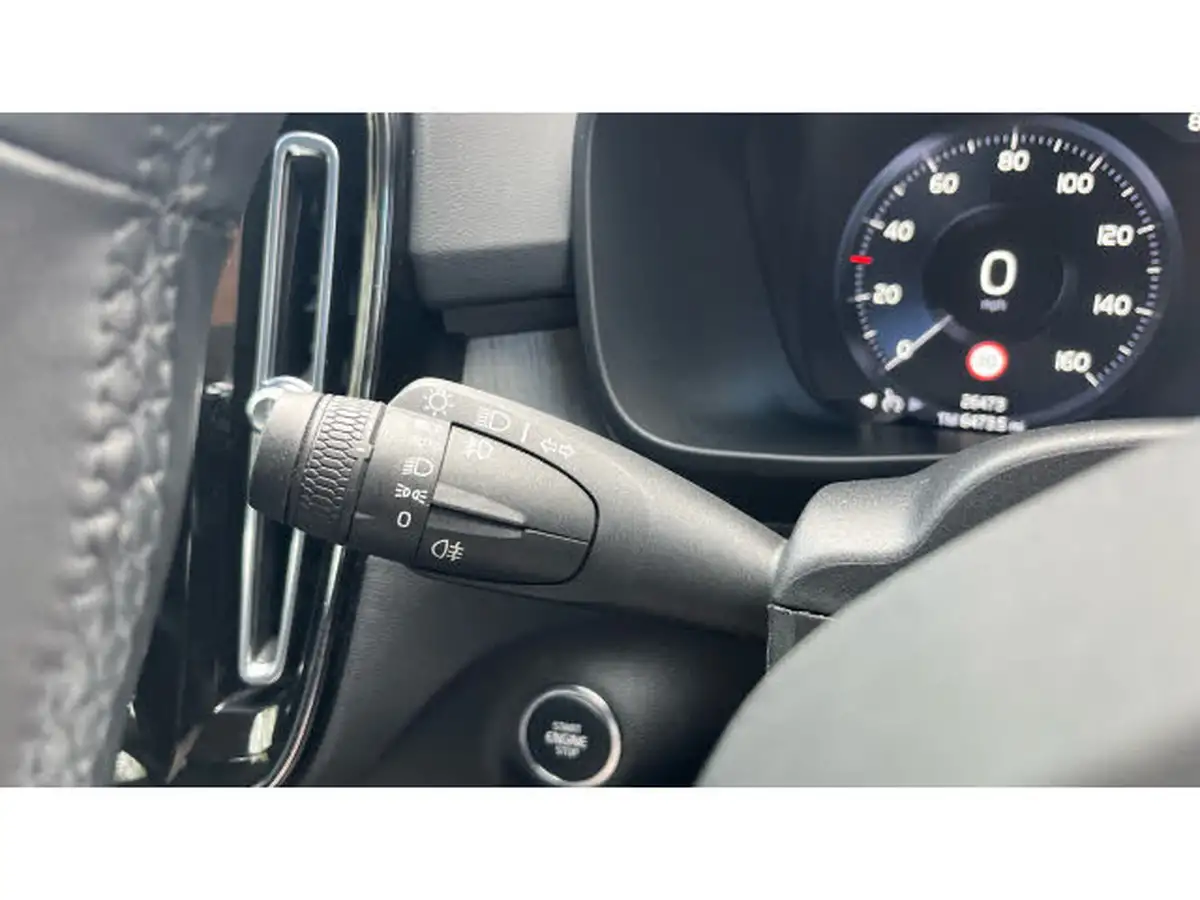 2021-volvo-xc40-15-t5-inscription-262bhp-big-23