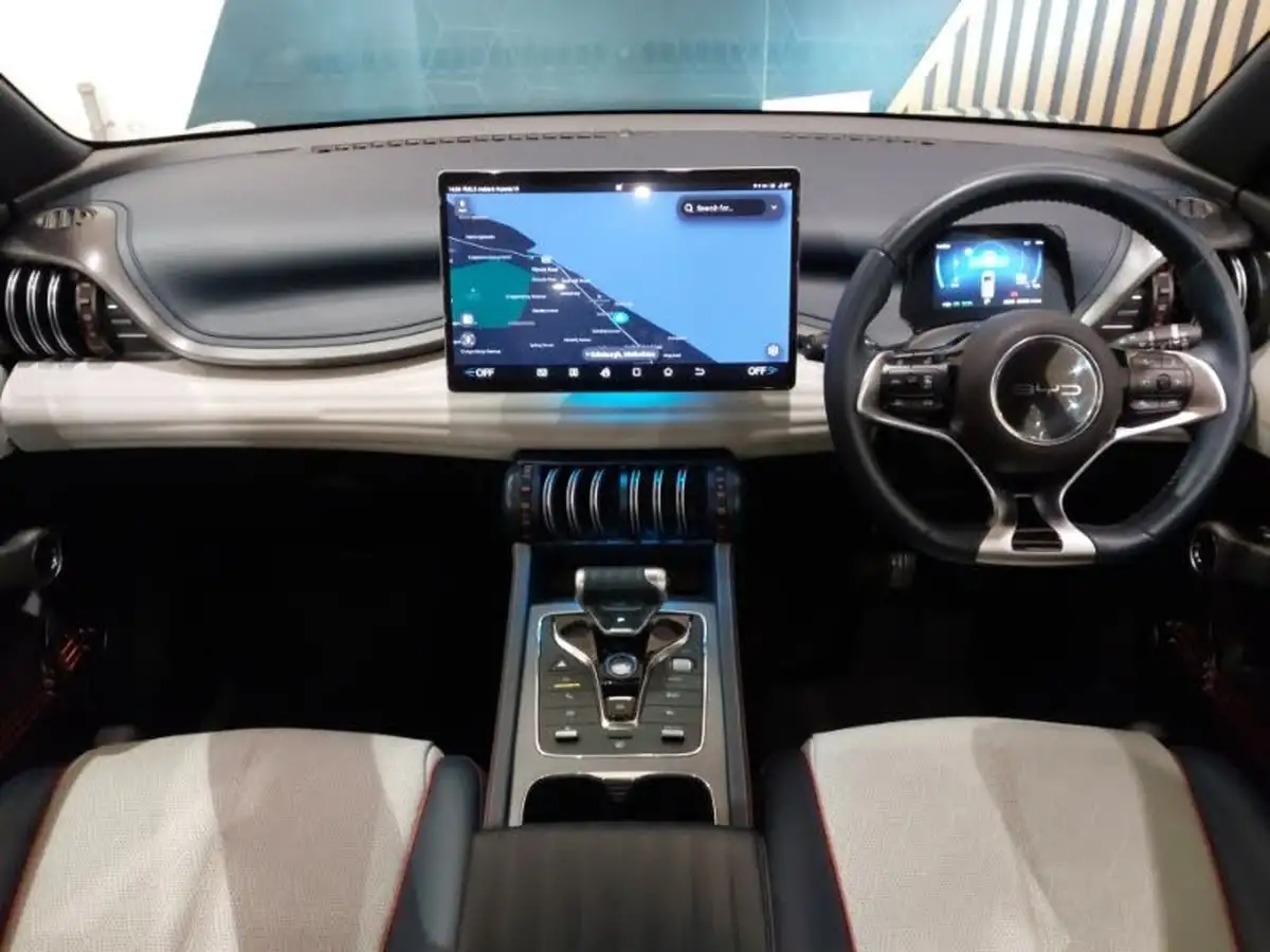 2023-byd-atto-3-e-active-big-2