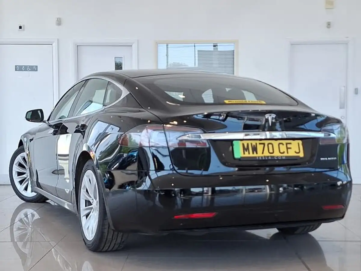 2020-tesla-model-s-e-long-range-big-1