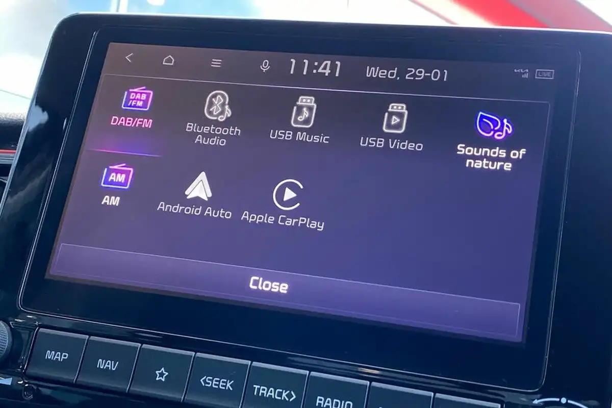 2021-kia-stonic-10-t-gdi-connect-big-33