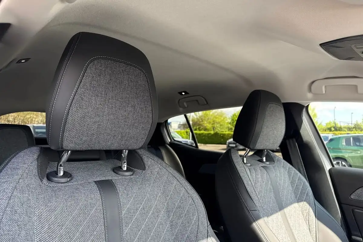 2023-peugeot-408-12-puretech-allure-premium-big-23