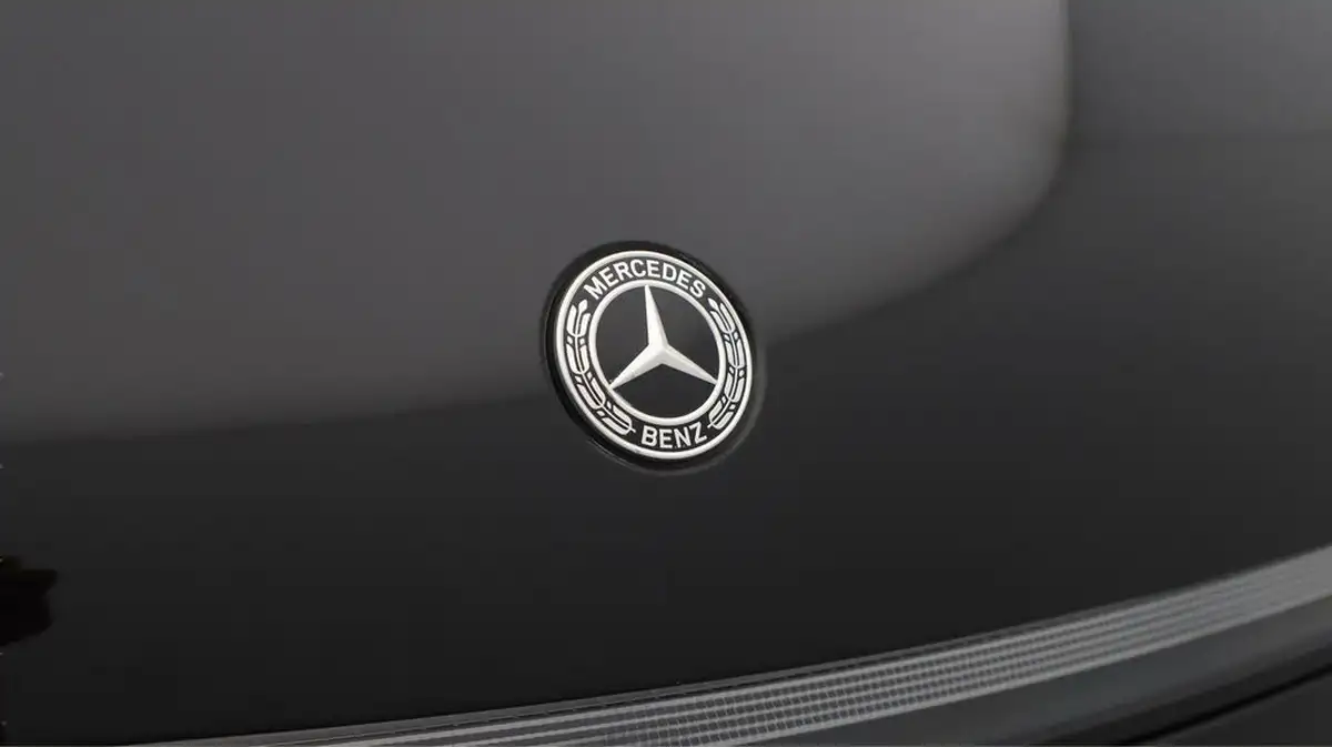 2021-mercedes-benz-eqc-e-eqc-400-amg-line-big-23