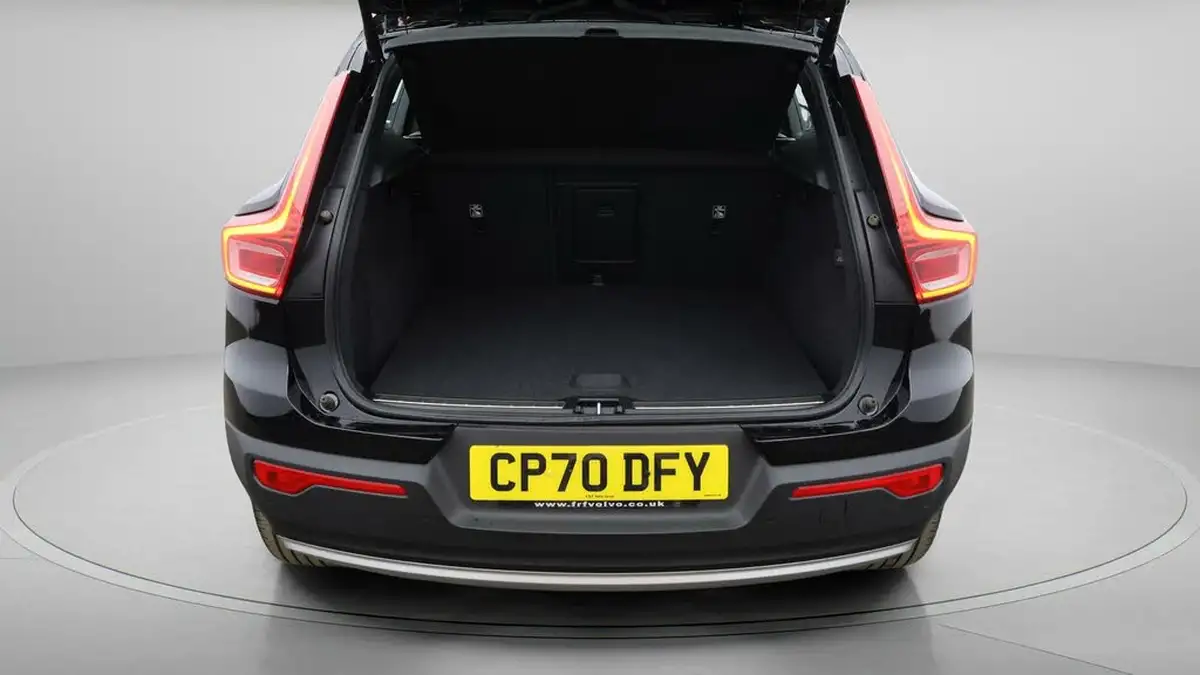 2021-volvo-xc40-15-t3-inscription-pro-163bhp-big-16
