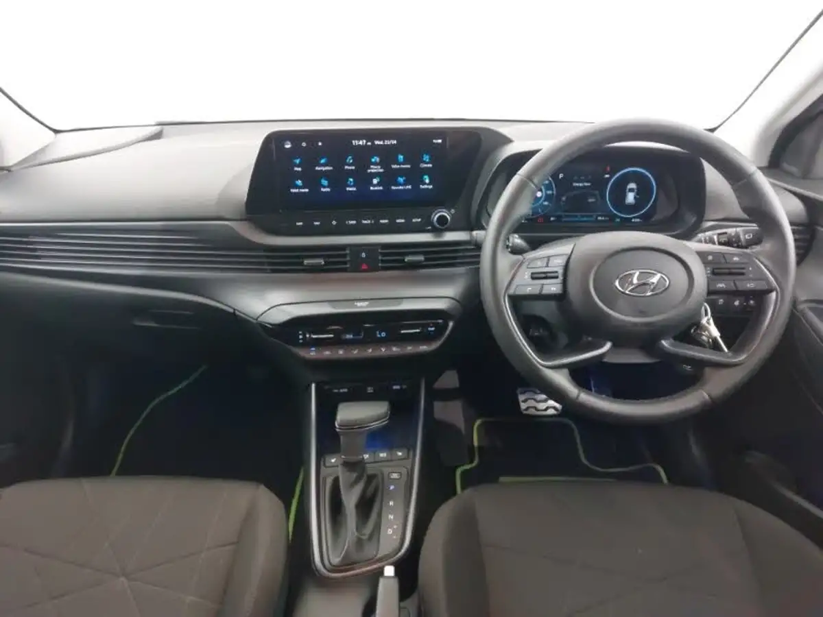 2024-hyundai-bayon-10-t-gdi-premium-100ps-48-volt-mhev-dct-big-2