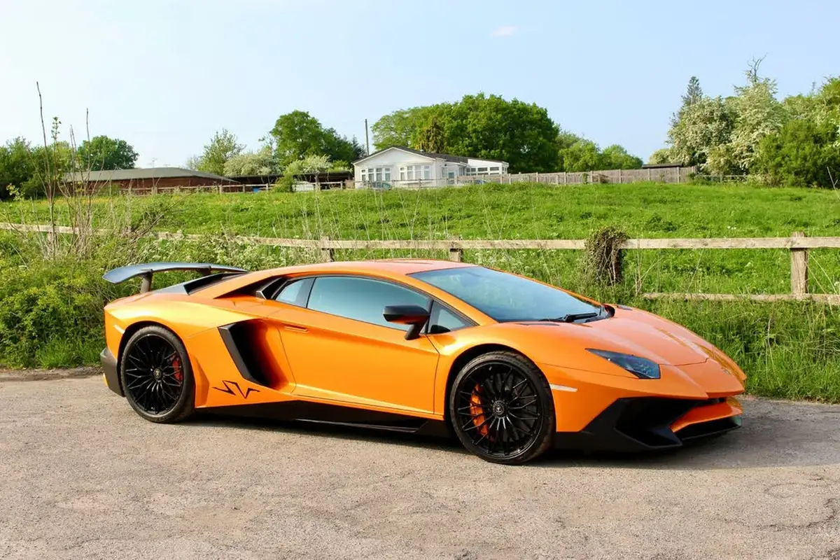 2016-lamborghini-aventador-65-lp-750-4-superveloce-coupe-big-51