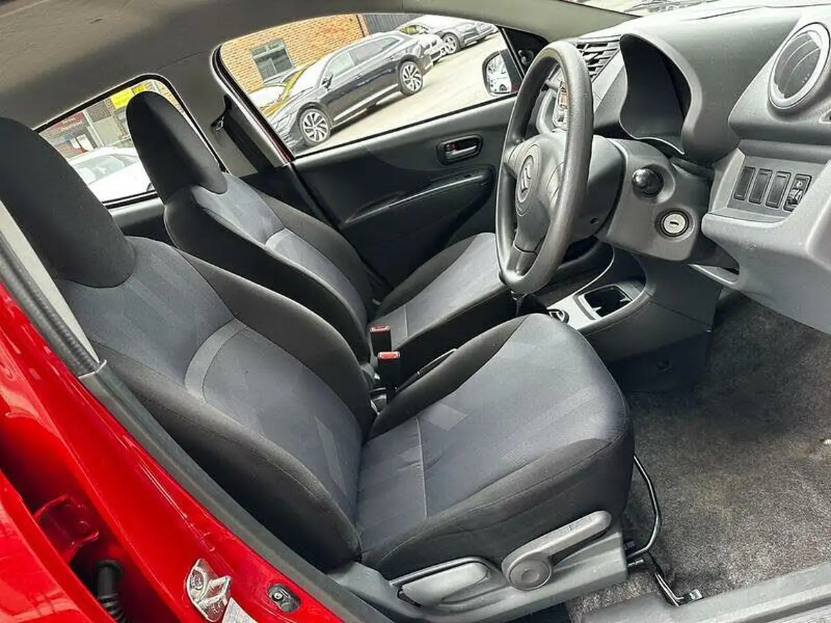 2014-suzuki-alto-10-sz3-big-14
