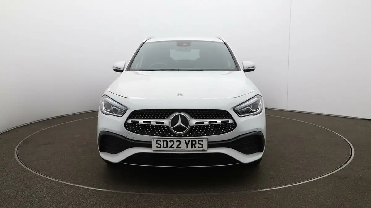 2022-mercedes-benz-gla-class-13-gla-180-amg-line-premium-big-30