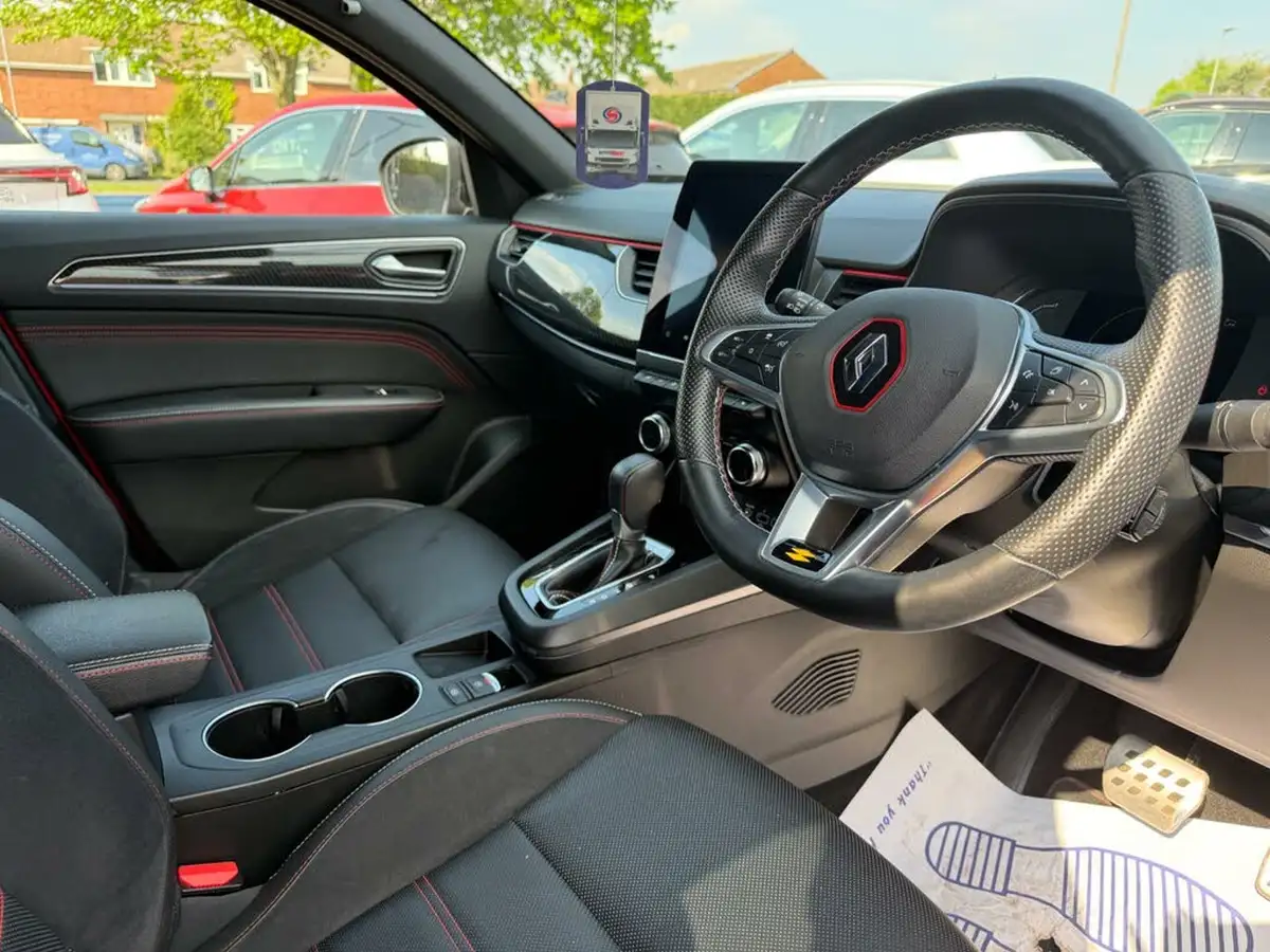 2022-renault-arkana-16-rs-line-big-21