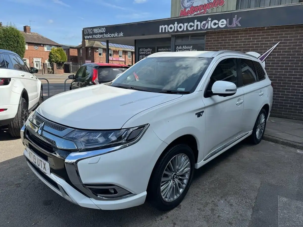 2019-mitsubishi-outlander-24-4h-phev-big-17