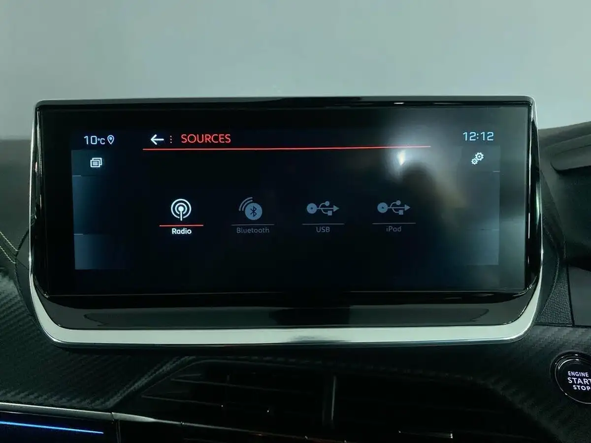 2021-peugeot-2008-suv-12-puretech-gt-premium-130bhp-big-29
