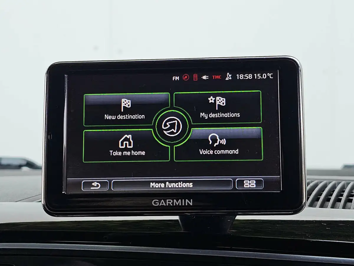 2014-skoda-citigo-10-monte-carlo-5d-big-21