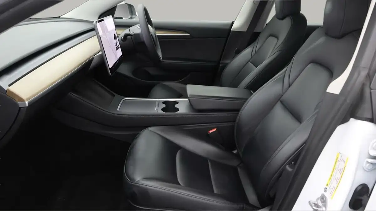 2021-tesla-model-3-e-long-range-4x4-big-13