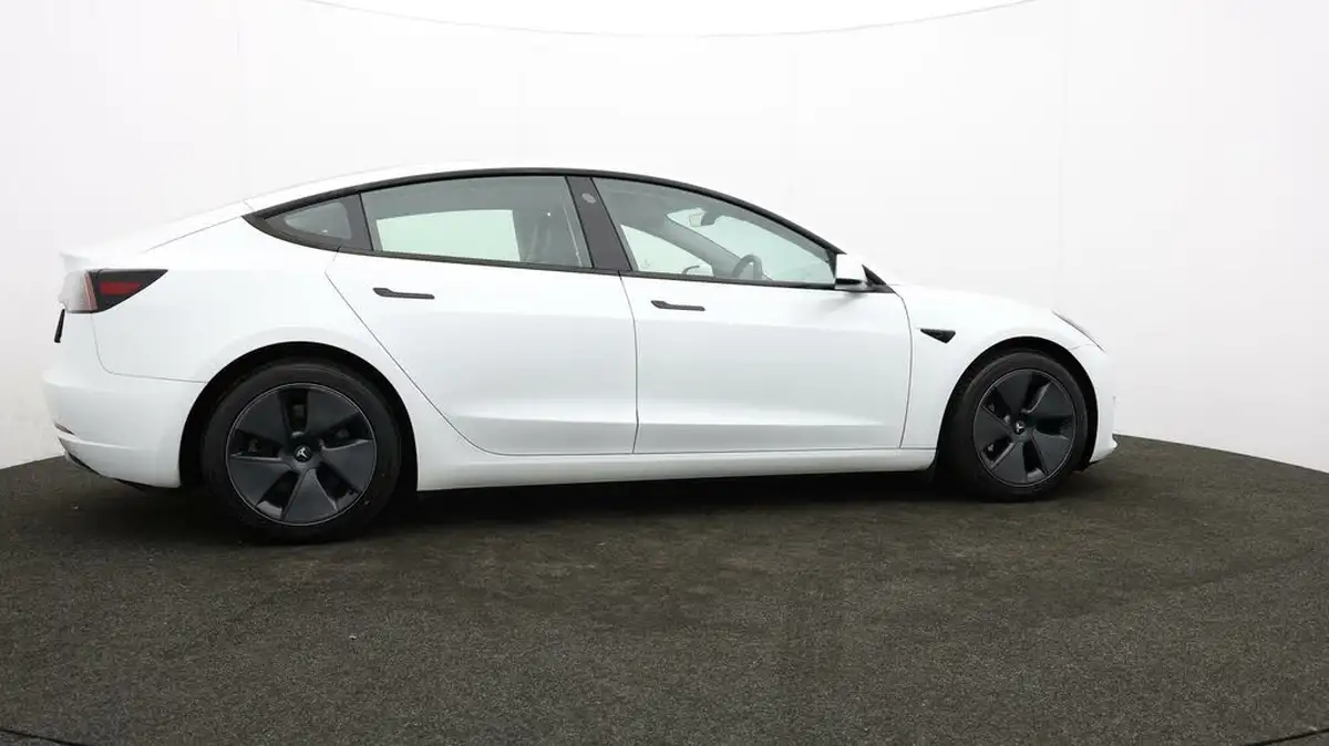 2021-tesla-model-3-e-long-range-4x4-big-30