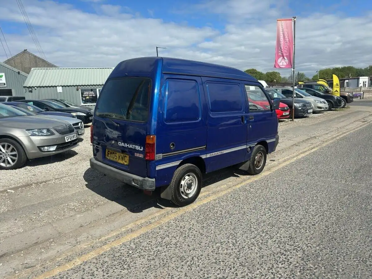 2005-daihatsu-hijet-13-lpg-panel-van-big-25