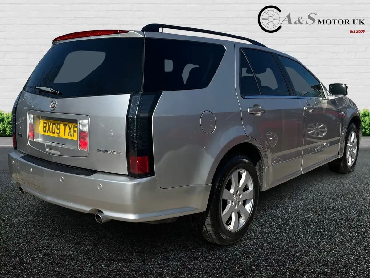 2009-cadillac-srx-46-sport-luxury-big-3