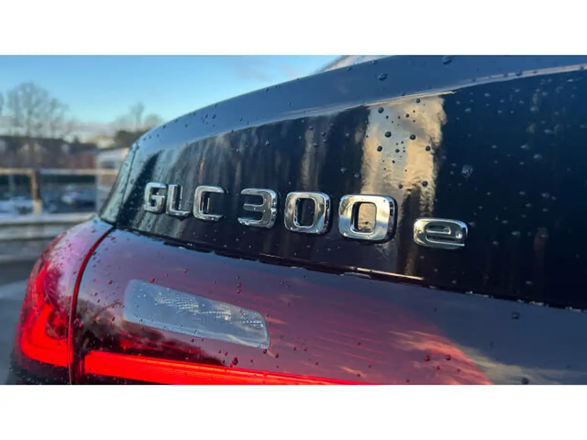 2023-mercedes-benz-glc-class-20-glc300e-amg-line-313ps-coupe-1999cc-big-42