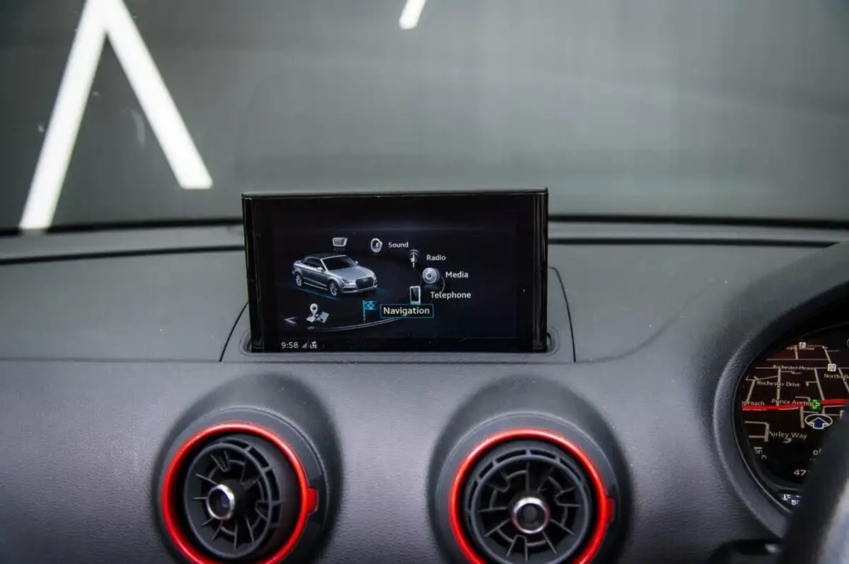 2019-audi-s3-20-tfsi-cabriolet-2d-big-26