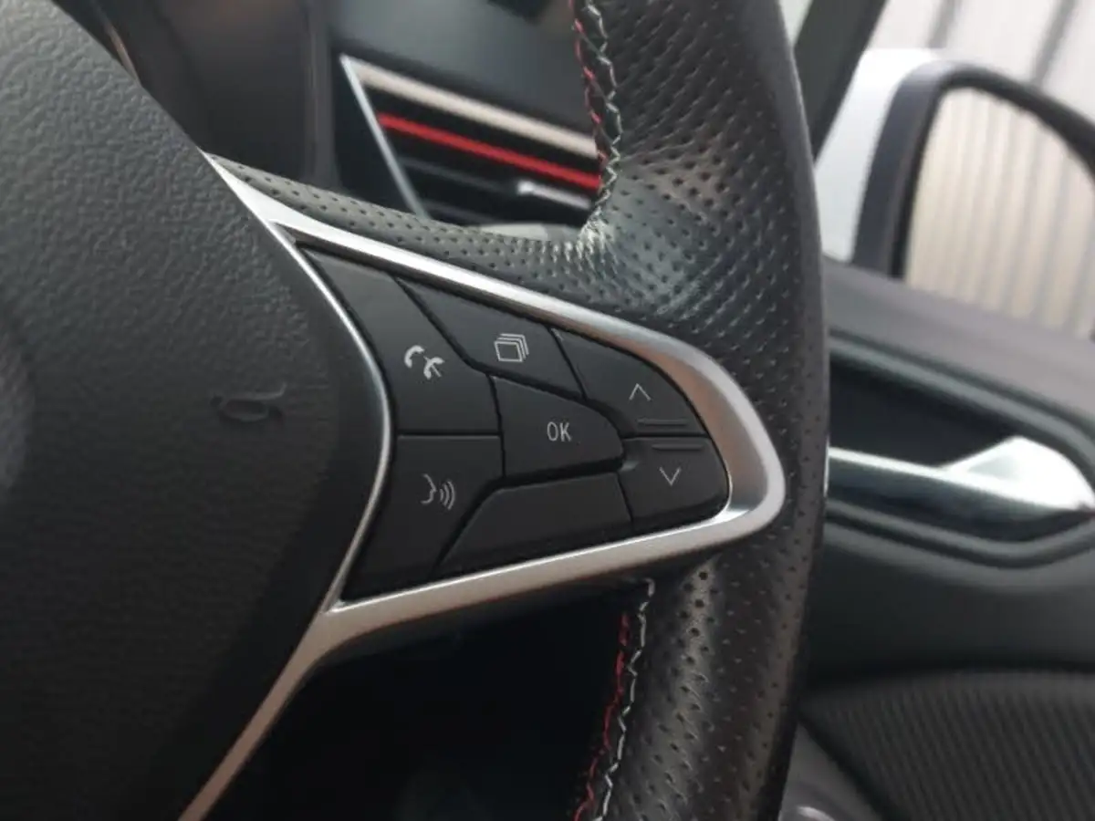 2022-renault-clio-10-tce-rs-line-rs-line-big-17