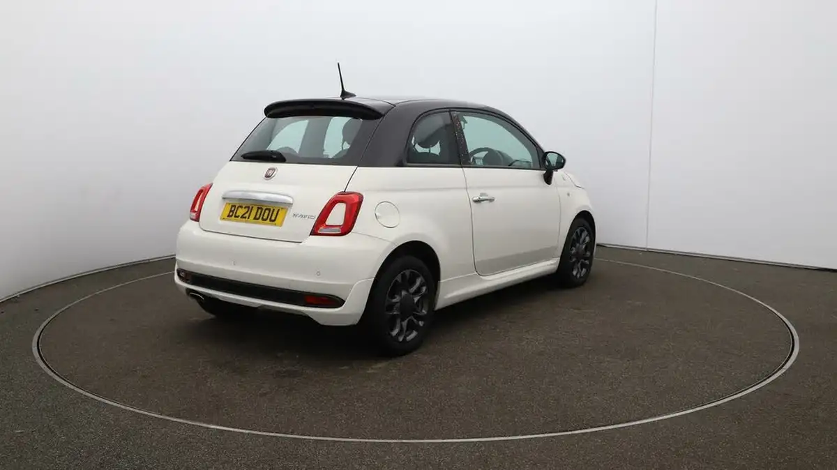 2021-fiat-500-10-hey-google-big-44