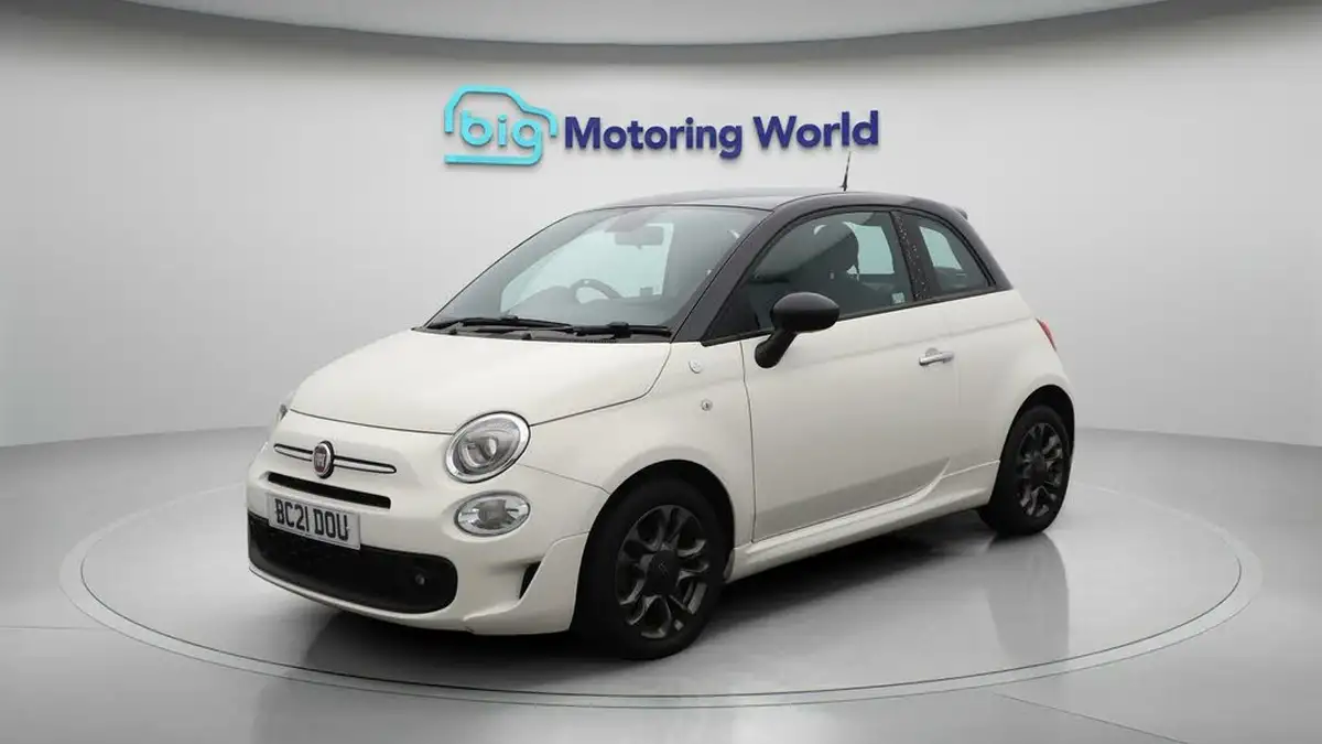 2021-fiat-500-10-hey-google-big-3