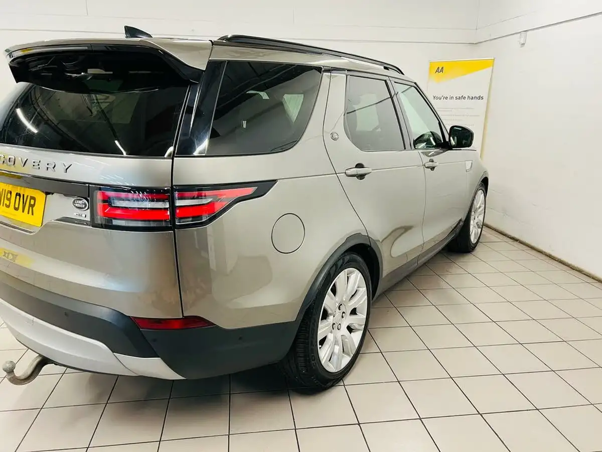 2019-land-rover-discovery-20-sd4-hse-big-10