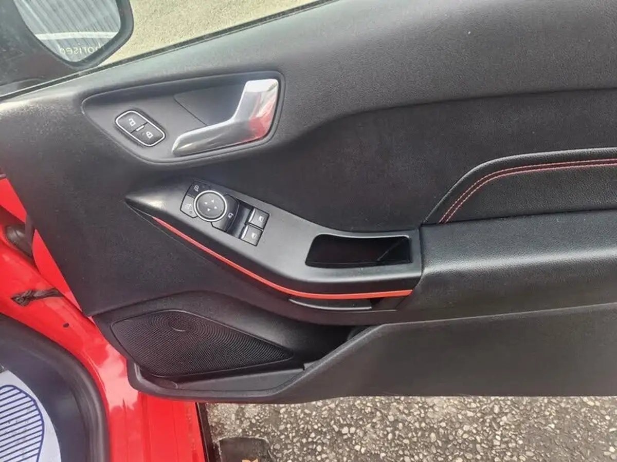 2018-ford-fiesta-big-23