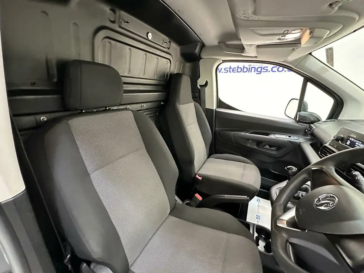 2019-vauxhall-combo-16cdti-edition-2000-100pseu6-big-8