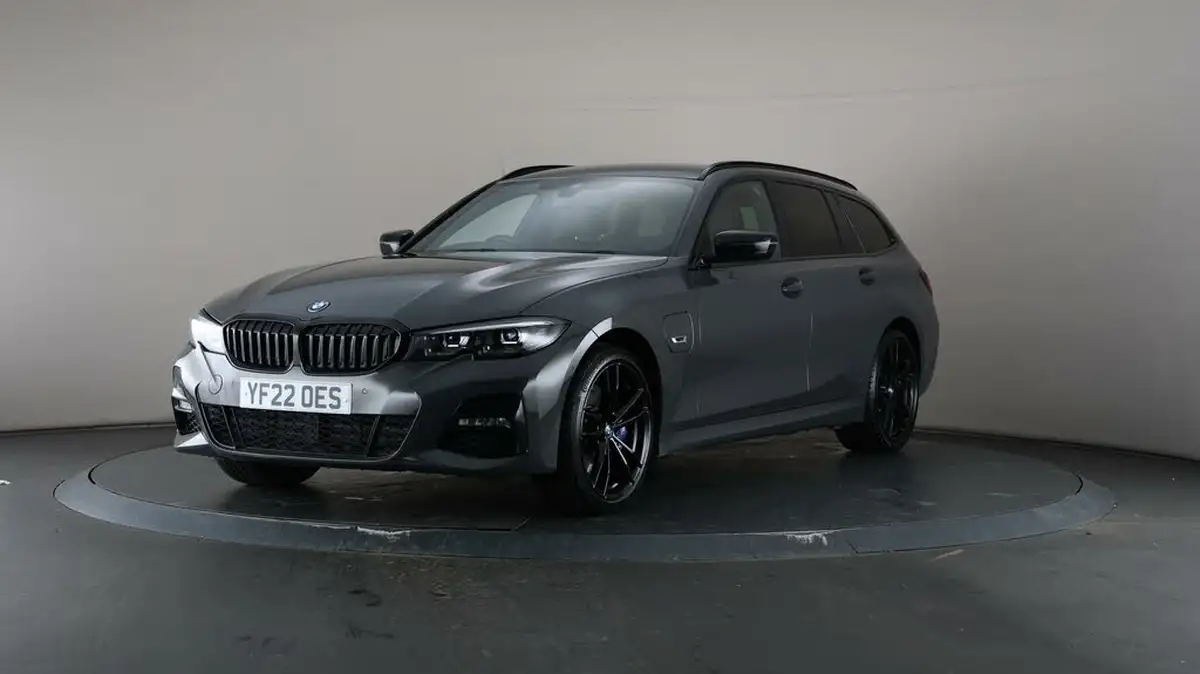 2022-bmw-3-series-20-330e-m-sport-pro-edition-touring-5d-big-36