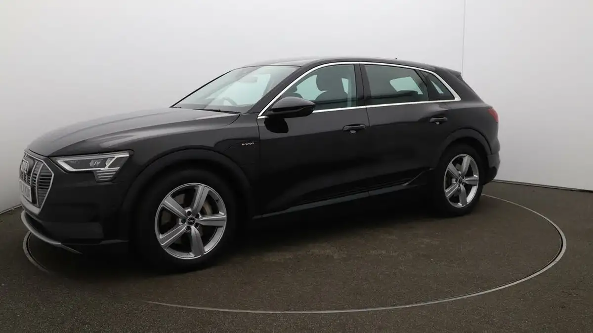 2021-audi-e-tron-50e-technik-station-wagon-big-61