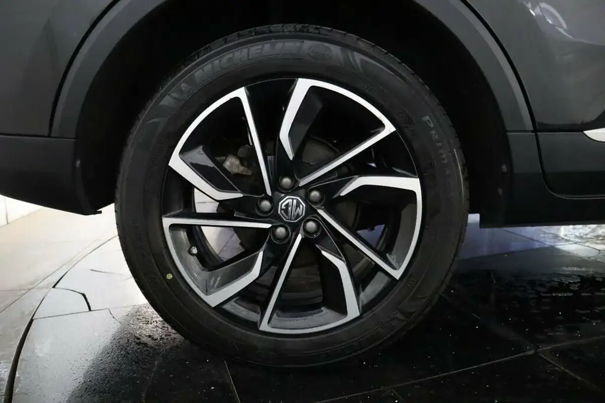 2022-mg-zs-suv-15-vti-tech-exclusive-big-30