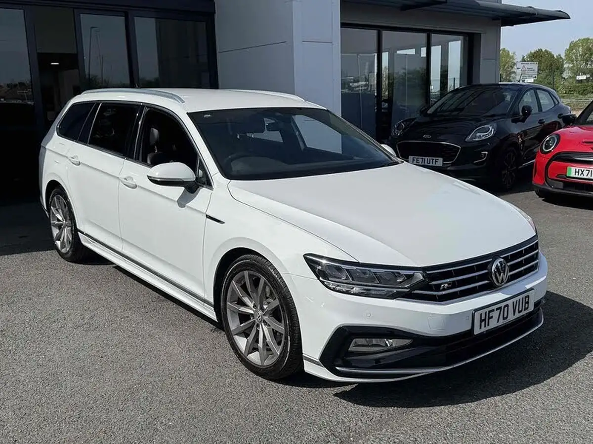 2020-volkswagen-passat-15-tsi-r-line-estate-5d-dsg-big-41