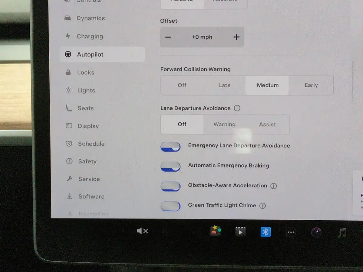 2022-tesla-model-3-e-performance-big-21
