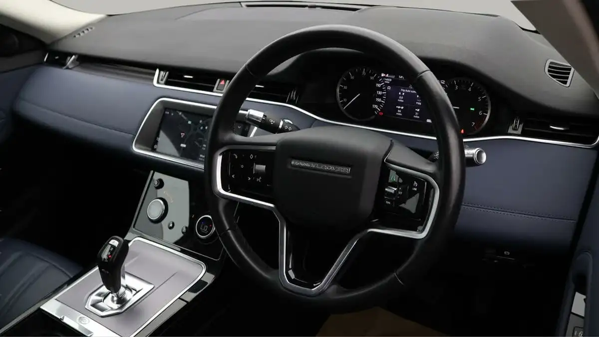 2021-land-rover-range-rover-evoque-15-p300e-s-big-8