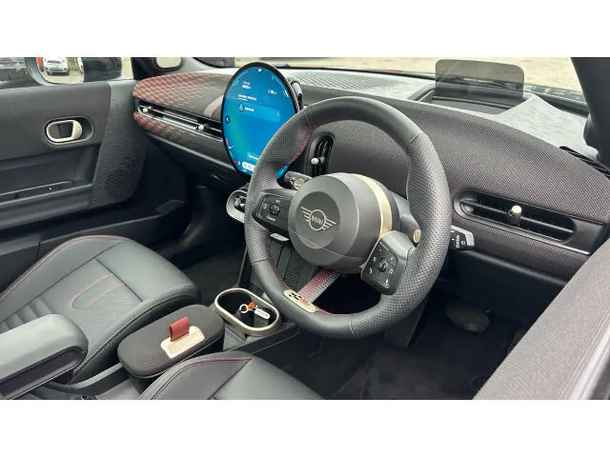 2024-mini-cooper-15-cooper-c-sport-3d-big-5