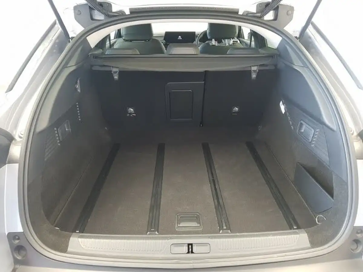 2023-citroen-c5-x-12-puretech-shine-big-7