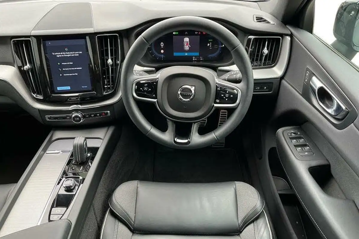 2022-volvo-xc60-20-t6-r-design-350bhp-plug-in-hybrid-big-10