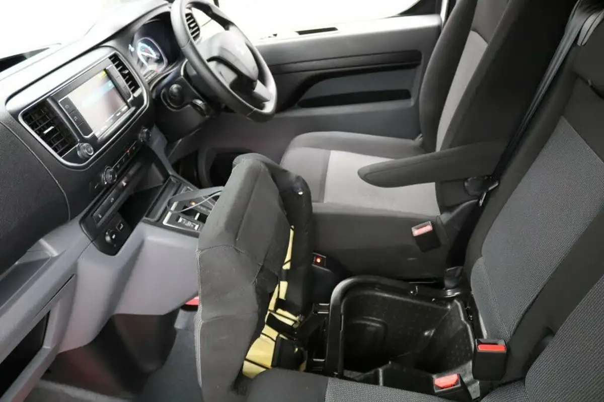 2021-peugeot-expert-e-professional-standard-75kwh-panel-big-22