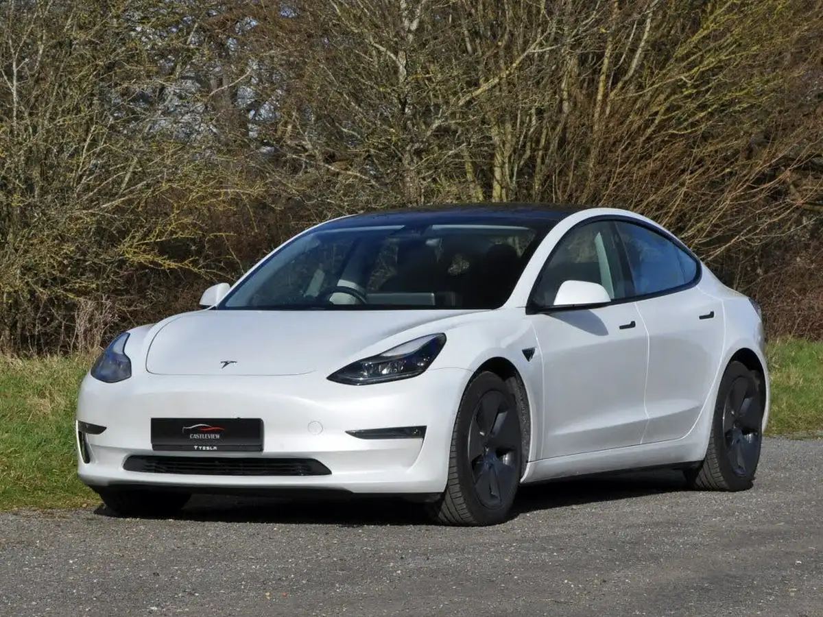 2021-tesla-model-3-e-long-range-awd-big-8