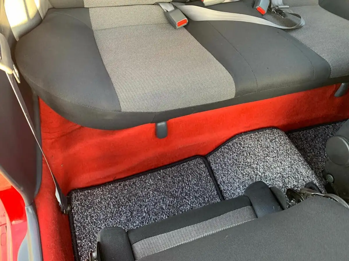 1997-daihatsu-charade-big-65