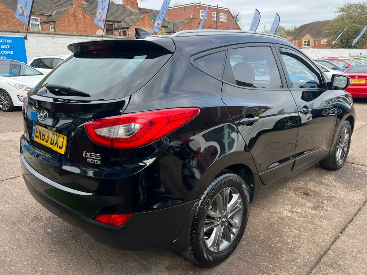 2013-hyundai-ix35-17td-se-nav-big-14