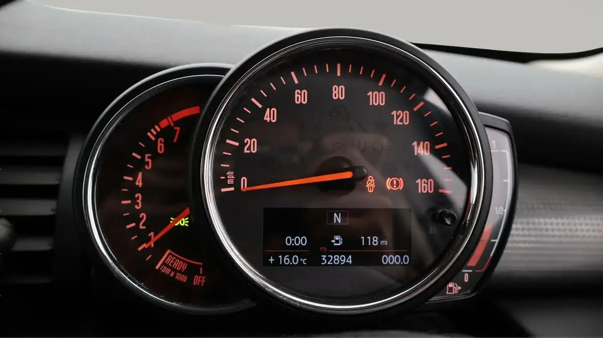 2018-mini-cooper-15-cooper-classic-ss-hatchback-5d-big-10