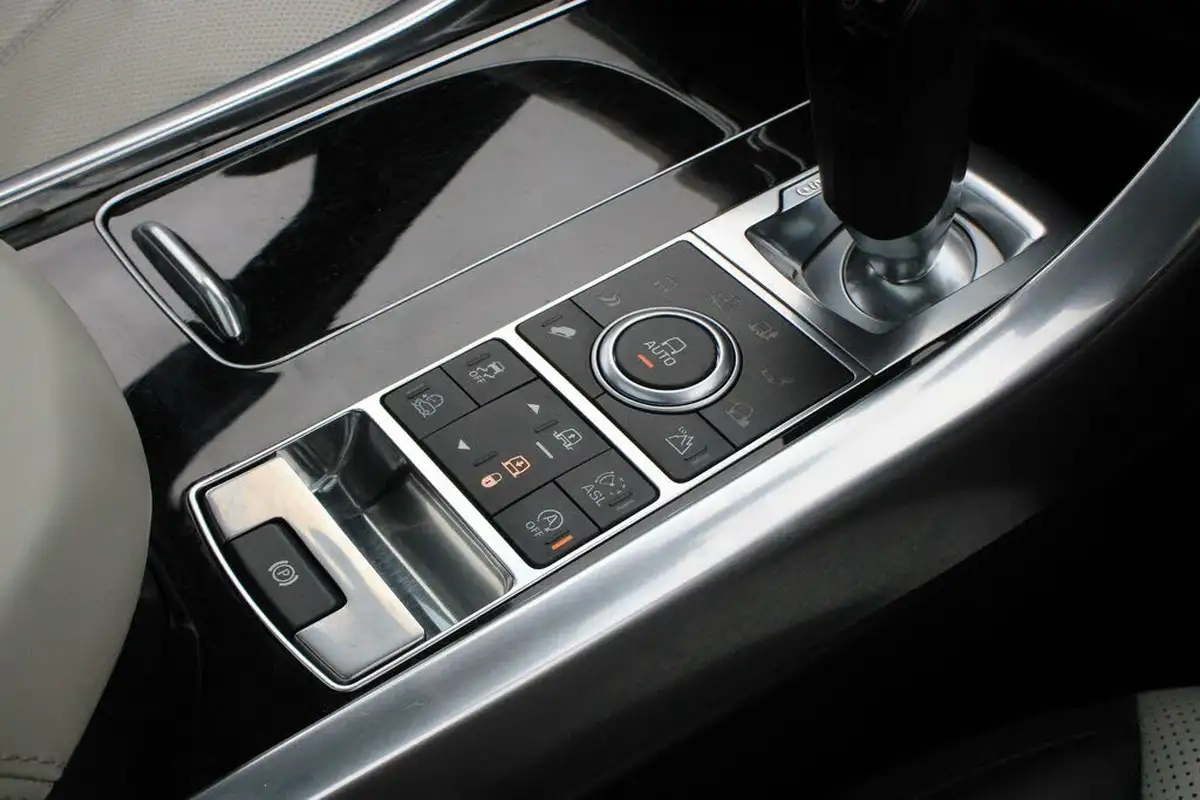 2015-land-rover-range-rover-sport-30-sd-v6-autobiography-dynamic-306bhp-4wd-big-31