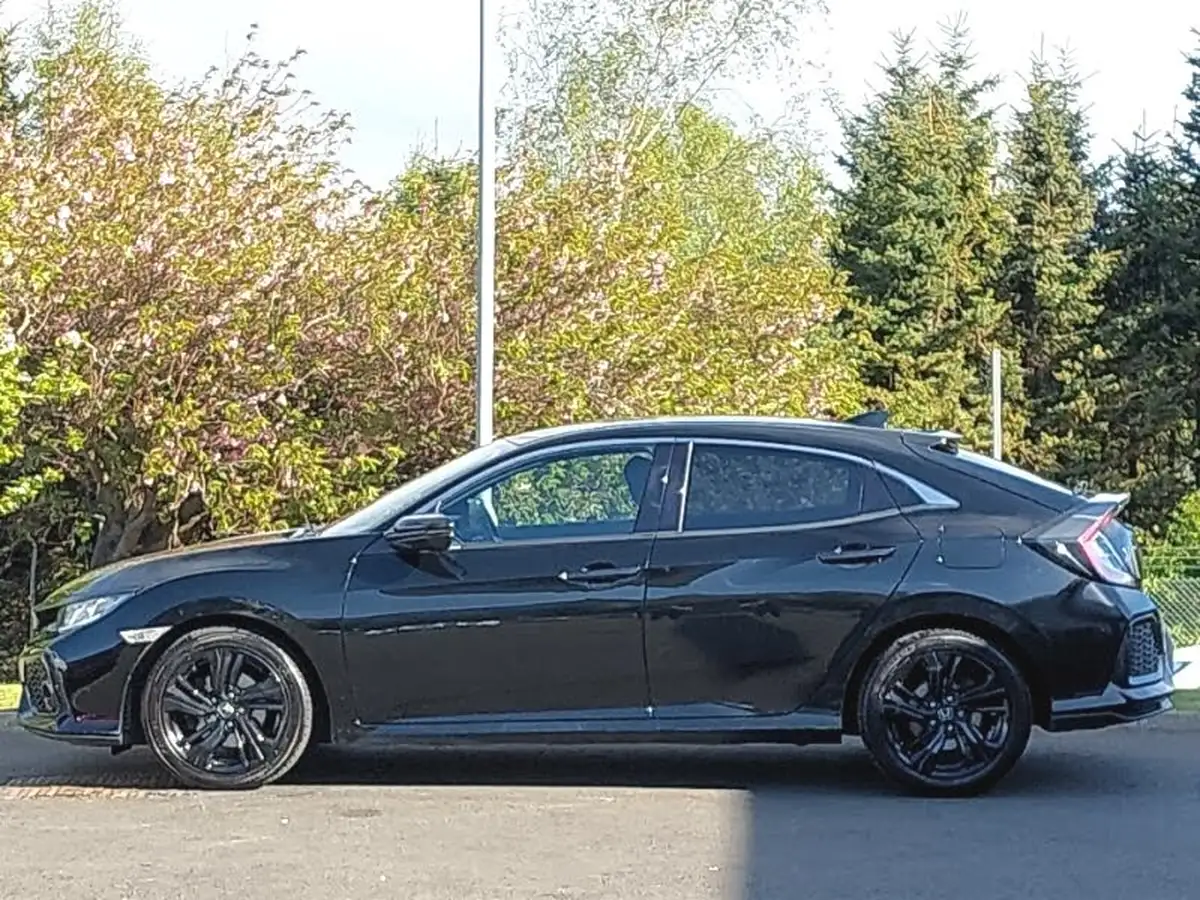 2018-honda-civic-16-i-dtec-sr-hatchback-5d-big-3